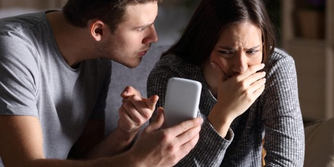 Snapchat Cheating How To Catch A Betrayal Spouse On Snapchat